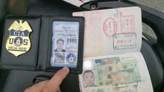  Giấy tờ giả của "điệp viên CIA" Trung Quốc. Ảnh: SCMP.