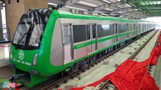 Tàu điện đường sắt trên cao tuyến Cát Linh - Hà Đông (Hà Nội) do Trung Quốc chế tạo. Ảnh: Quỳnh Trang.