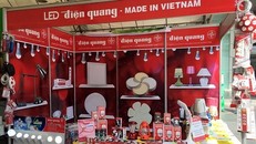  Điện Quang vừa công bố kết quả kinh doanh trong nửa đầu năm 2017 với tình hình không mấy khả quan.