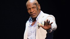  Cựu võ sĩ quyền Anh Mike Tyson.