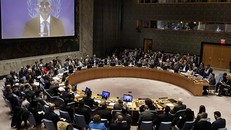 Hội đồng Bảo an Liên Hợp Quốc nghe bài phát biểu của đặc phái viên của LHQ tại Trung Đông Nickolay Mladenov. Ảnh: AP