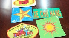 Logo "xe vua" được bán cho các xe chở quá tải với giá 2,5-3 triệu đồng/tháng.