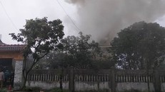 Hà Tĩnh: Nhà 2 tầng bốc cháy trong ngày cận Tết