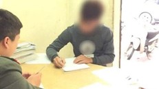 Bịa đặt mắc COVID-19 để... nghỉ làm trông con