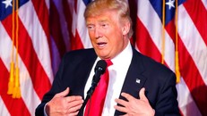 Tổng thống đắc cử Donald Trump phát biểu mừng chiến thắng rạng sáng 9/11 (giờ địa phương). Ảnh: Getty