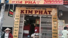 Tiệm vàng bị vị khách lạ đe dọa phóng hỏa. 