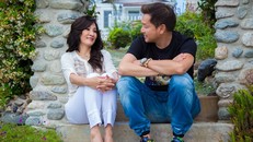 Quang Minh - Hồng Đào lần đầu đóng phim điện ảnh với Cho em gần anh thêm chút nữa. Trong phim, họ sắm vai một đôi vợ chồng đang trong quãng thời gian ly thân. Ảnh: Galaxy.