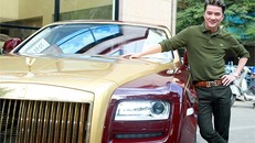 Đàm Vĩnh Hưng mạnh tay tậu những chiếc xe hơi đắt đỏ, thuộc hàng xa xỉ trên thế giới. Ảnh: VTCNews.