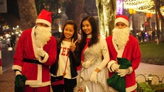 Hà Nội nắng ráo, Sài Gòn mưa rào vào Giáng sinh