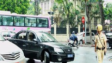 Cán bộ giao thông đề xuất xóa biển xanh, biển đỏ