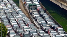 Lượng ôtô người Việt mua tăng kỷ lục