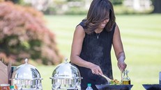 Cựu đệ nhất Obama.