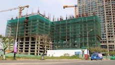 Công trình xây đến tầng 10 mới bị cơ quan chức năng đình chỉ.