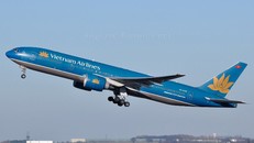 Vướng cần cẩu, máy bay phải đổi đầu hạ cánh ở Đà Nẵng