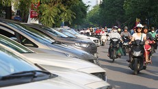 Hà Nội cấp phép cho gần 340 điểm trông giữ xe dưới lòng đường