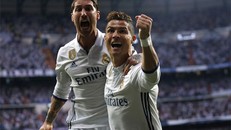 Ronaldo có cú hat-trick thứ 42 trong màu áo Real.