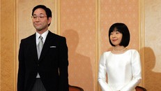 Bà Sayako và chồng trong lễ cưới. Ảnh: AFP