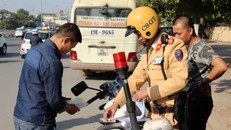 Cảnh sát giao thông sẽ được trang bị smartphone để xử lý vi phạm giao thông