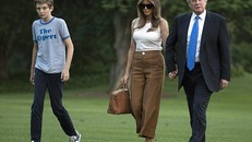 Đệ nhất phu nhân Melania và con trai dọn tới Nhà Trắng vào đầu tháng 6. (Ảnh: AP)