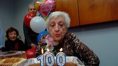 Tuổi thọ con người có thực sự dừng lại ở 115 năm - Ảnh: Guardian