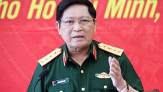 Đại tướng Ngô Xuân Lịch làm việc với Tổng công ty Tân Cảng sáng nay. 