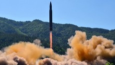 Hình ảnh một vụ phóng tên lửa của Triều Tiên. (Nguồn: AP)