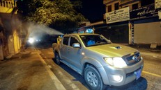 Khi dịch sốt xuất huyết có dấu hiệu bùng phát, diễn biến phức tạp, Hà Nội đã đưa vào sử dụng chiếc xe phun thuốc diệt muỗi công suất lớn .