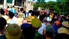 Quảng Bình: 2 thanh niên bị vây đánh vì nghi bắt cóc trẻ