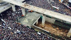 Chủ tịch Hà Nội: Chỉ hạn chế chứ không cấm hoàn toàn xe máy