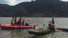 Lâm Đồng: 2 học sinh đuối nước khi chèo thuyền trên hồ thủy lợi