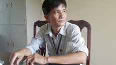 Phó Chủ tịch xã phê bình gia đình nữ sinh trong lý lịch nhận sai