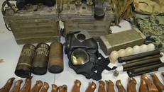 Bắt giữ du khách Đài Loan vận chuyển đồ quân dụng tại sân bay Tân Sơn Nhất