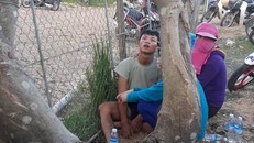 Nghệ An: Người chồng chết lặng nghe tin vợ bầu ôm 2 con nhỏ tự vẫn