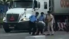 Vụ tài xế bị đánh tại trạm thu phí: Người trong cuộc lên tiếng