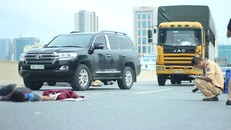 Thanh niên lái xe máy vào đường trên cao tử vong do va chạm với ô tô