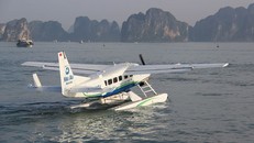 Loại hình vận tải mới sẽ thu hút nhiều khách tới Cô Tô hơn. Ảnh: Tiền Phong