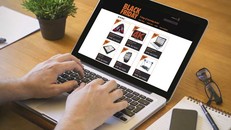 Ngành bán lẻ trên mạng ở Mỹ phát tài nhờ Black Friday và Lễ Tạ ơn