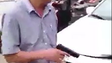 Ảnh cắt ra từ clip. Ảnh: NLĐ