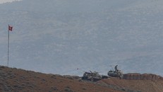 Chiến sự Syria: Quân đội Thổ Nhĩ Kỳ chia cắt các tay súng YPG, bao vây Afrin