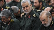 Thiếu tướng Qassem Soleimani (giữa). Ảnh: Sputnik