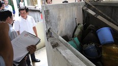 Ông Đoàn Ngọc Hải và đoàn công tác. Ảnh: Zing