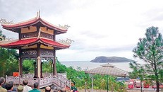 Hàng chục ngàn lượt người viếng mộ Đại tướng Võ Nguyên Giáp dịp 30/4 - 1/5