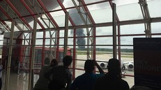 'Các phi công đã khống chế máy bay để không đâm phải khu dân cư'