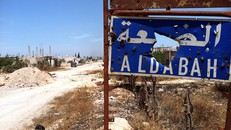 Chiến sự Syria: Tên lửa lạ tấn công sân bay quân sự Dabaa 