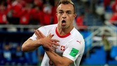 Xhaka và Shaqiri bị FIFA 'sờ gáy' do có hành vi ăn mừng phi thể thao
