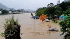 Mực nước sông dâng rất cao tại tỉnh Hà Giang. Ảnh: Báo Hà Giang