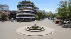 Bắc Bộ nắng nóng gần 40 độ, Nam Bộ có mưa dông cuối ngày