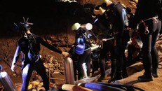 Chuẩn bị giải cứu đội bóng: sơ tán khu vực quanh động Tham Luang