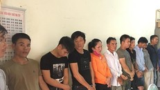 Các đối tượng tại cơ quan công an. Ảnh: Báo Nghệ An