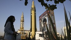 Iran bác tin vận chuyển tên lửa cho người Hồi giáo Shiite tại Iraq